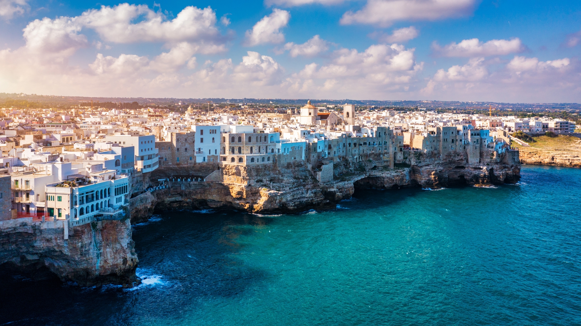 Spectacular,Cityscape,Of,Polignano,A,Mare,Town,,Puglia,Region,,Italy,